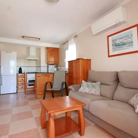 Holidays 2 Apartment *